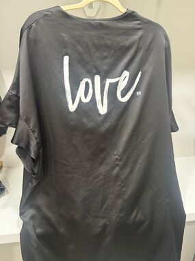Victoria's Secret Black Lightweight kimono